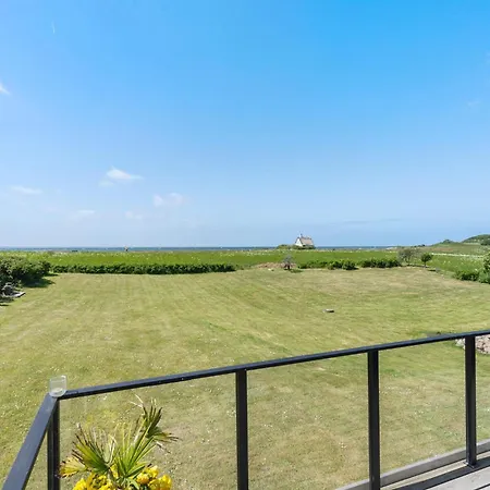 2 Bedroom Amazing In Martofte